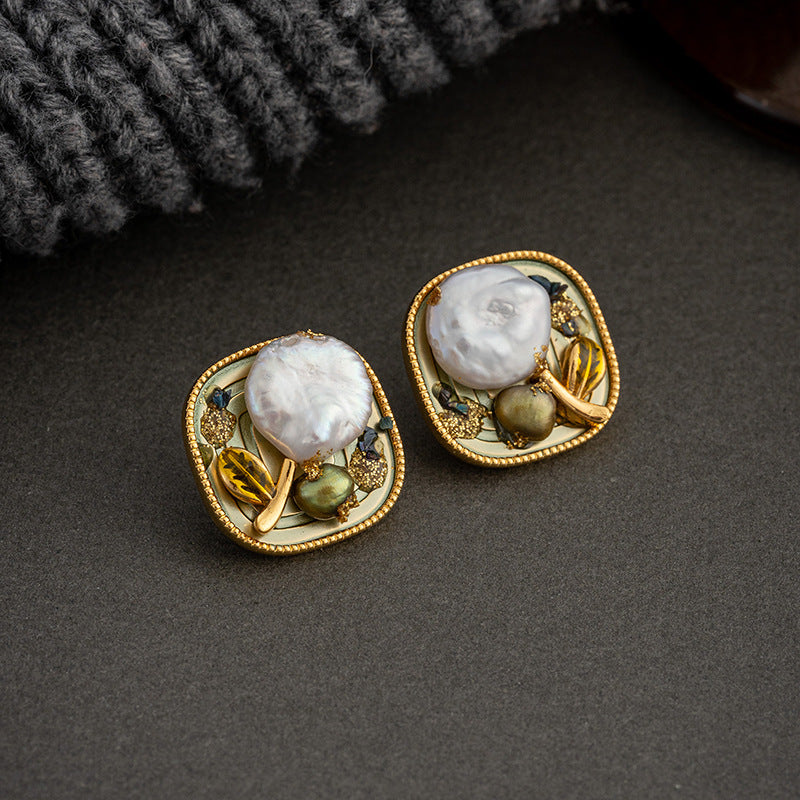 Oil Painting Style Vintage Pearl Stud Earrings