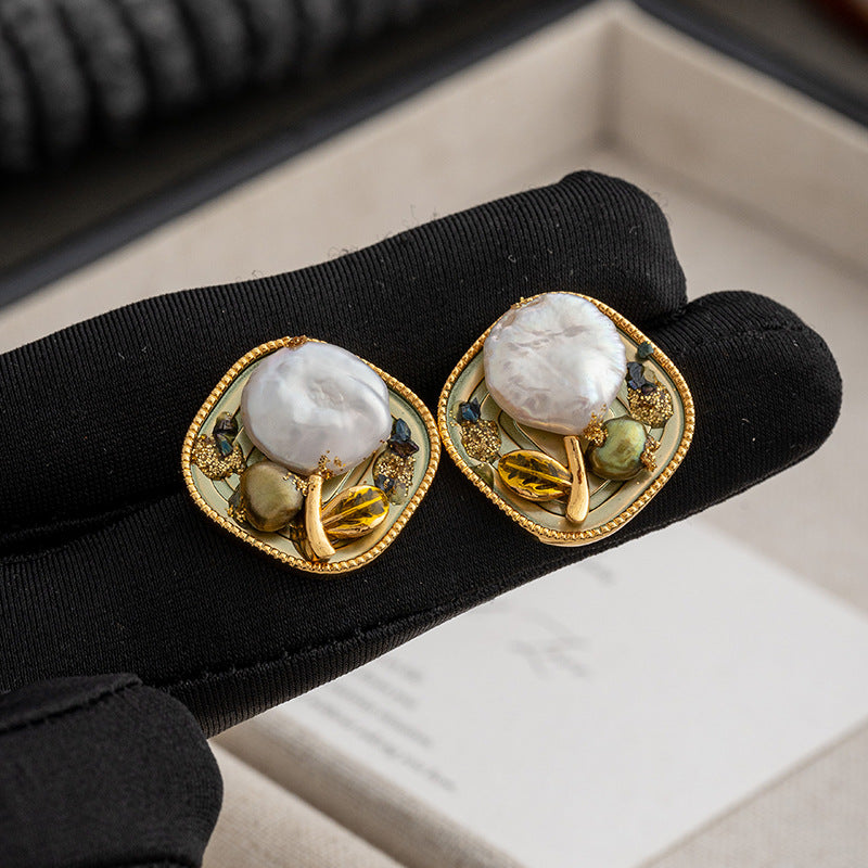 Oil Painting Style Vintage Pearl Stud Earrings