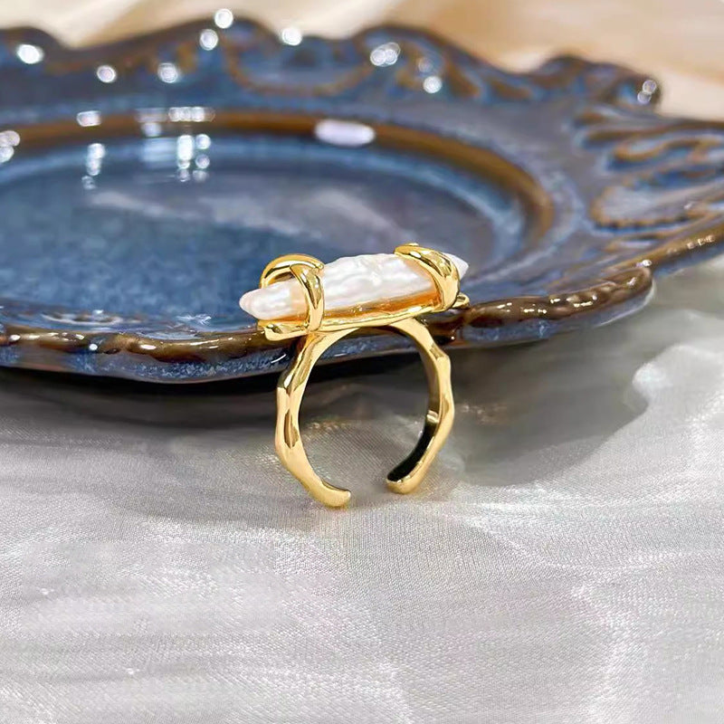Pearl Vintage Ring