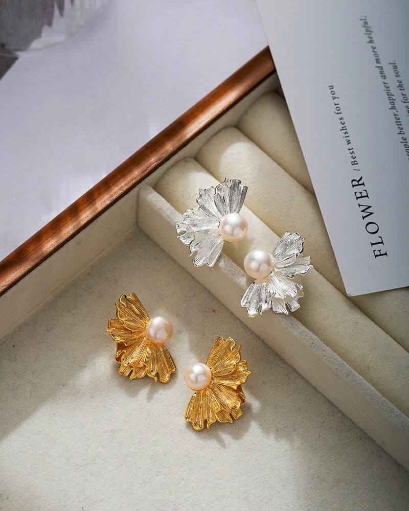 Natural Pearl Floral Textured Earrings