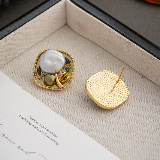 Oil Painting Style Vintage Pearl Stud Earrings